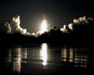 Space_Shuttle_Columbia_launches_on_STS-61-C